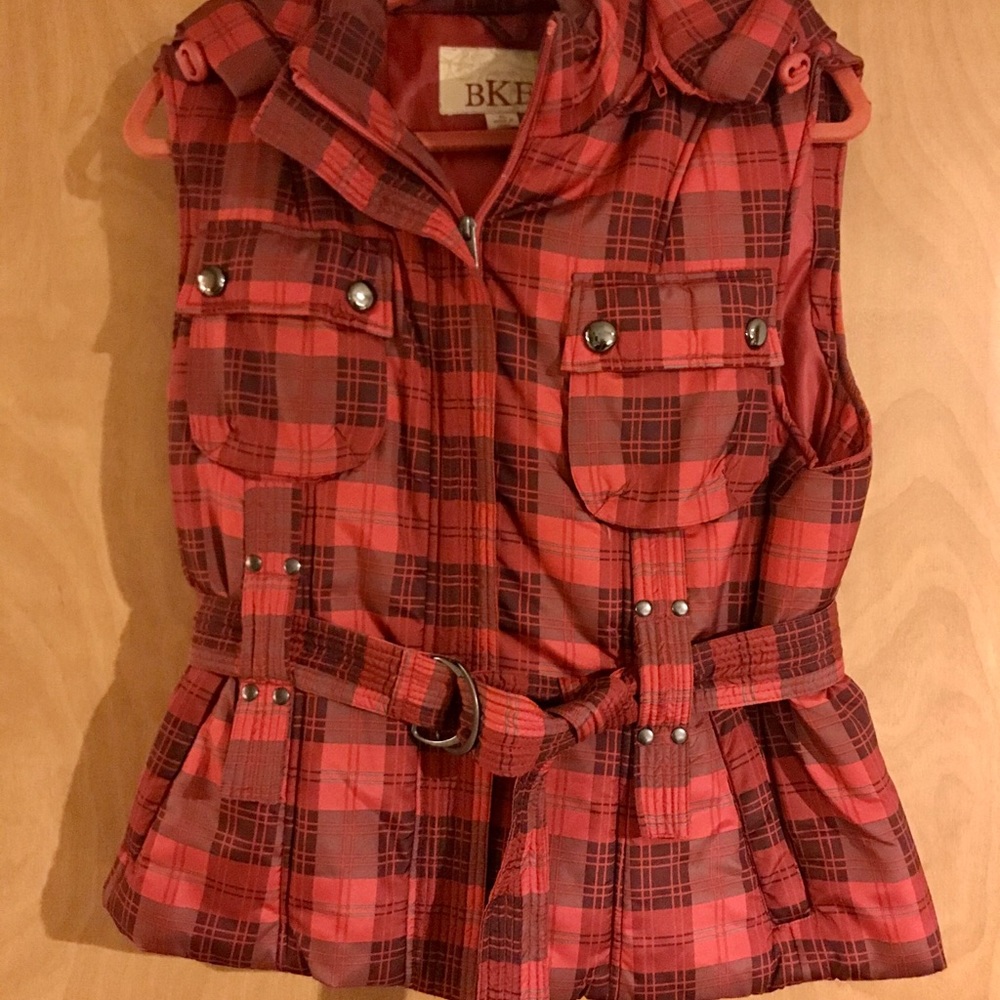 Plaid puffy vest